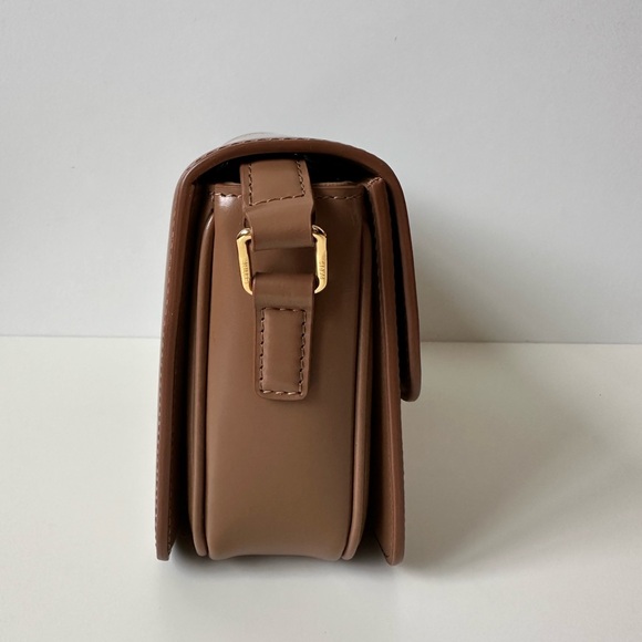 Celine Triomphe Teen in Bronze - Picture 7 of 10